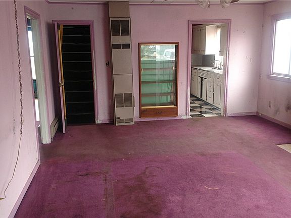 3rd image of 1712 Bay Ave