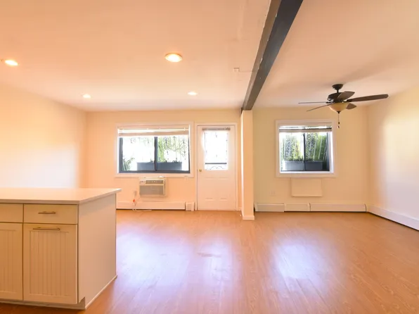 336 Howe Avenue image 5 of 13