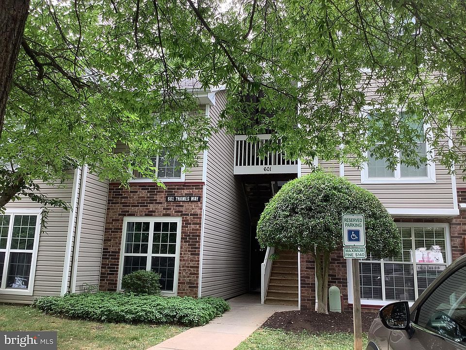 1st image of 601 E Thames Way