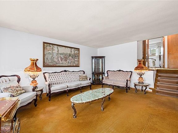 3rd image of 33 Orlanda Rd