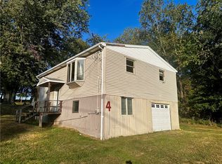 4 Wabash Ave, Hickory, PA 15340