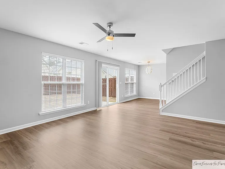 827 Chablis Dr — Photo 11