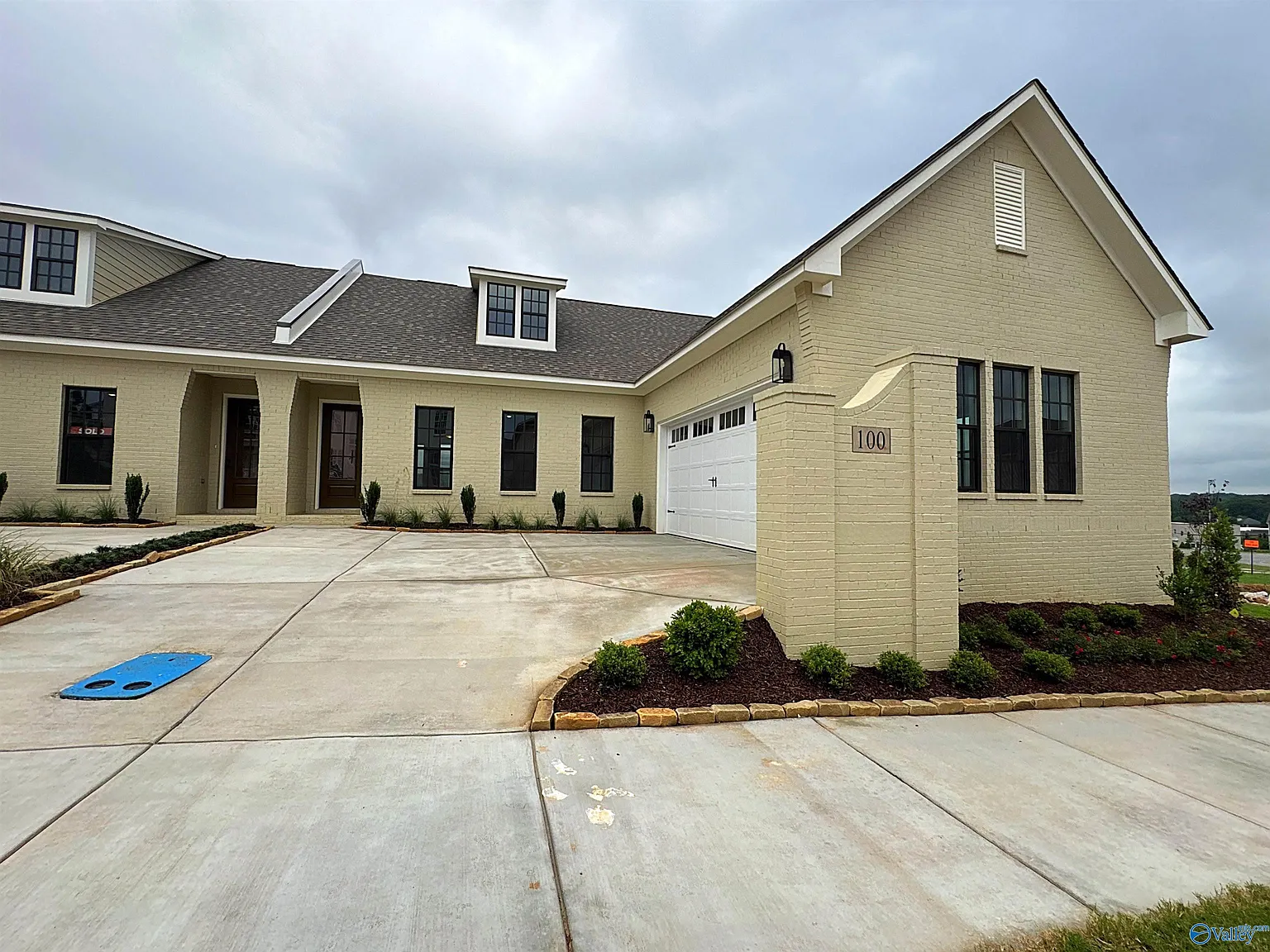 3 bed, 2.0 bath, 1530 sqft, $2,295 — Photo 1
