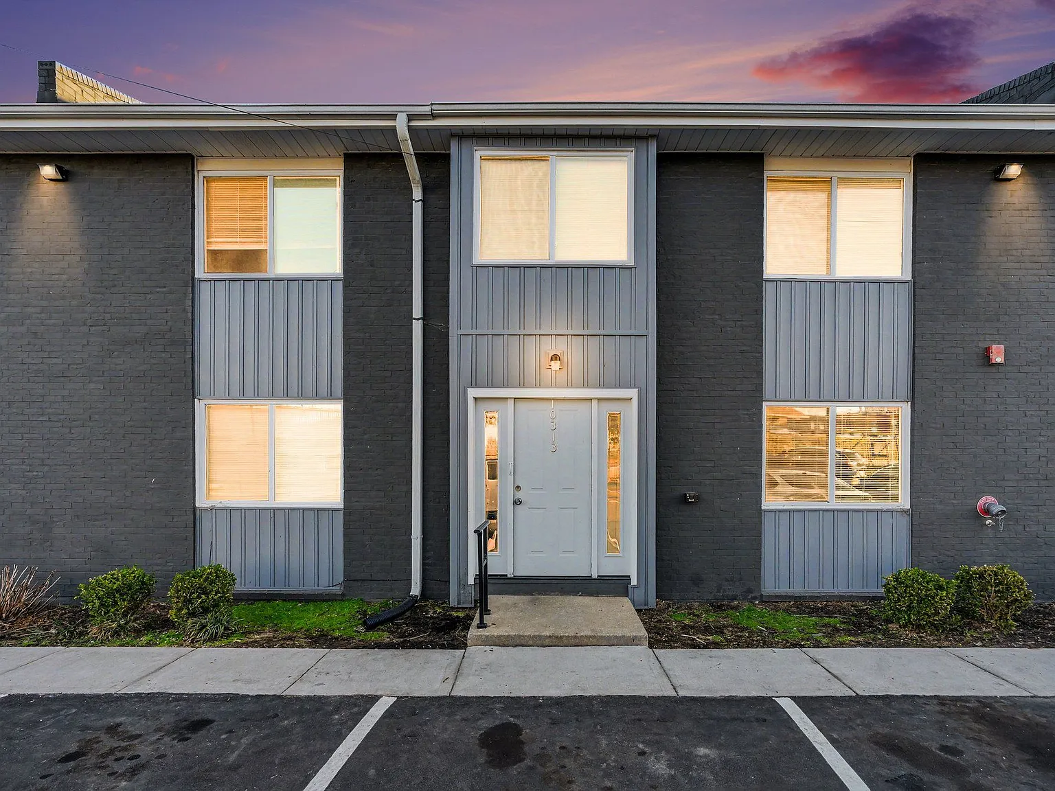 Beverly Place Apartments — Photo 2