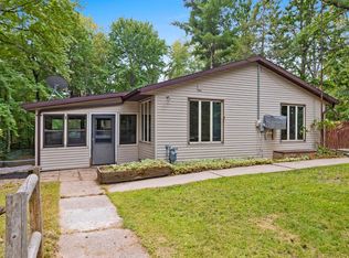 11771 Laura Ln, Crivitz, WI 54114