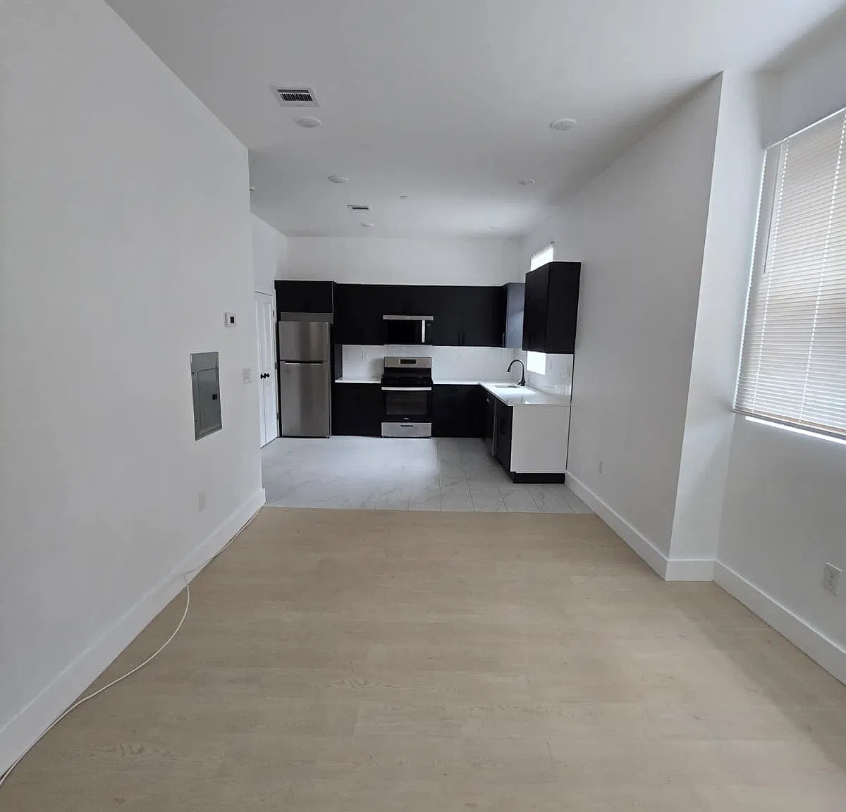 96 Clinton Ave — Photo 2