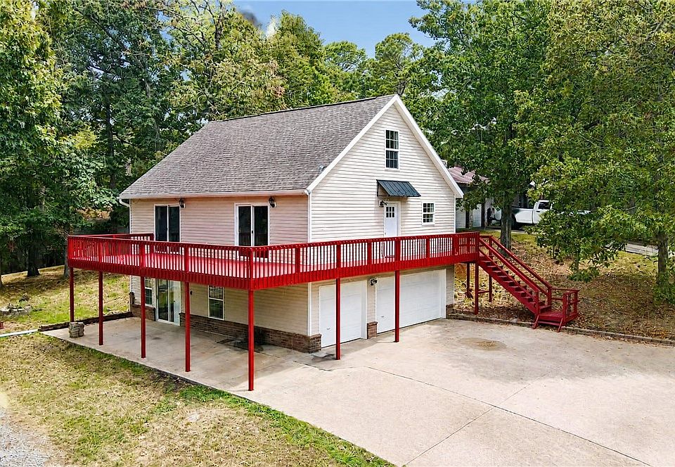 1st image of 16351 Pin Oak Ln