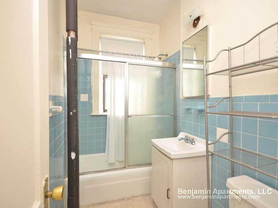 2nd image of 1148-1160 Commonwealth Ave #19