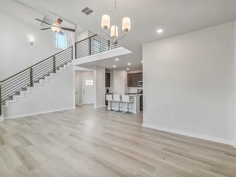 2734 Pheasant Hill Ct — Photo 14