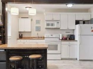 708 Holly Ave #2, Saint Paul, MN 55104