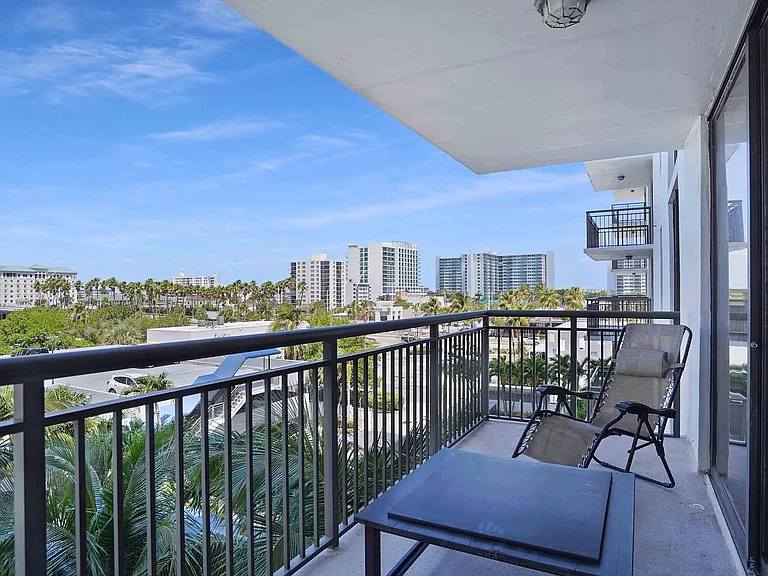 3031 N Ocean Blvd #501 — Photo 22