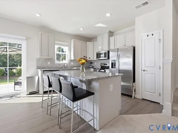 969 Taylor Green Dr, Sandston, VA 23150