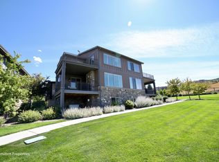 817 S Edgewater Ct, Huntsville, UT 84317