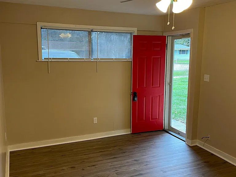 309 Macklyn St — Photo 34