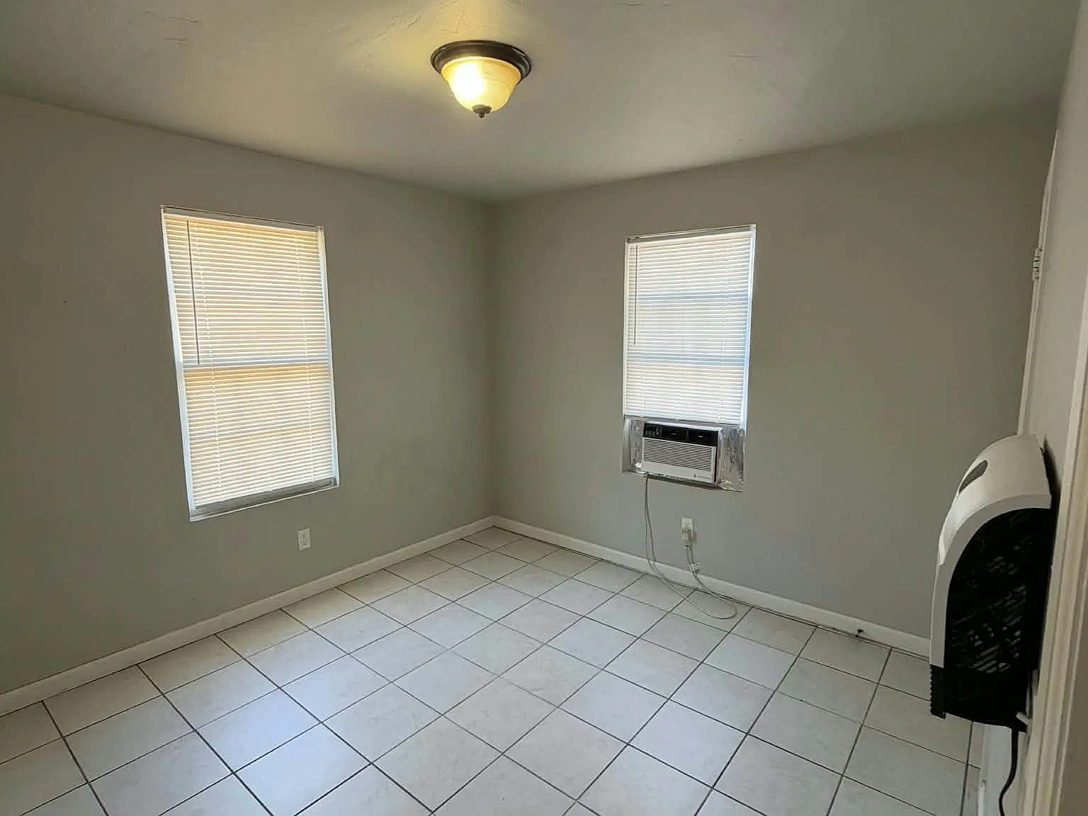 2620 Northeast 19th Street - 1 — Photo 3