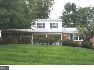 4285 Thistlewood Rd, Hatboro, PA 19040