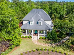 636 Ravenswood Rd, Hampstead, NC 28443