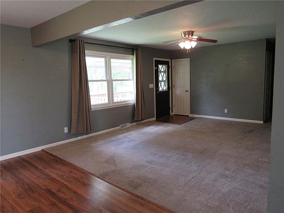4th image of 30309 E 283rd St