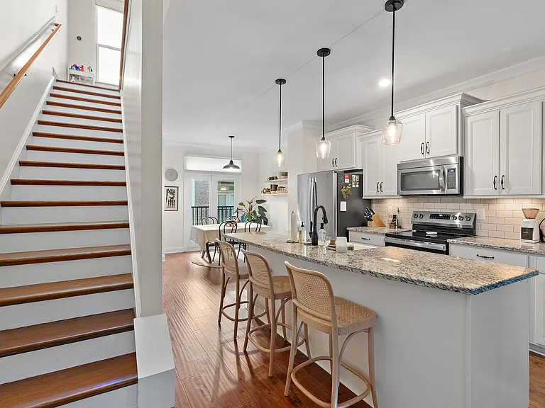 3146 Belwood St — Photo 8