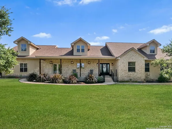 131 Rio Frio, Boerne, TX 78006