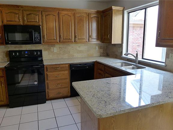 5th image of 3201 Big Oaks Dr