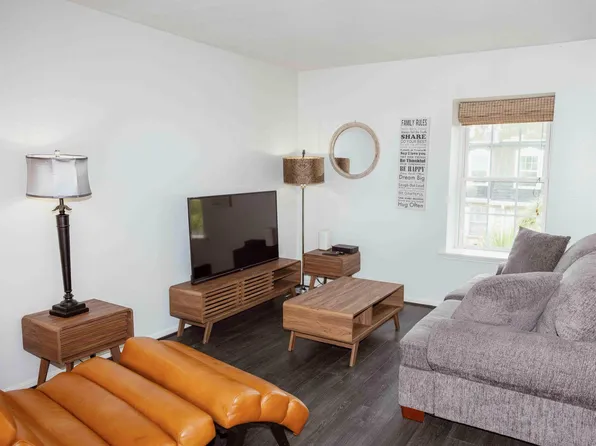 353 N Post Oak Ln APT 823, Houston, TX 77024