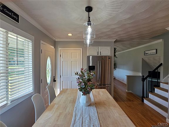 5th image of 436 Van Dyke Rd