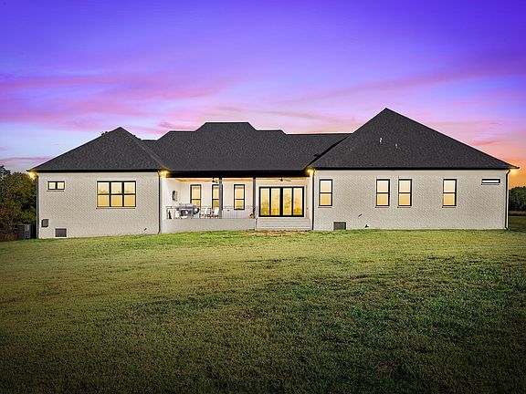 3rd image of 1914 Hickory Point Rd