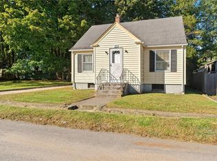 23 Lexington Ave, West Warwick, RI 02893