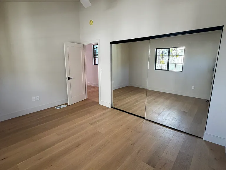 683 Marine View Ave #1 — Photo 37