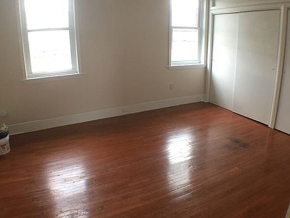 4th image of 2230 Fairmount Ave #3