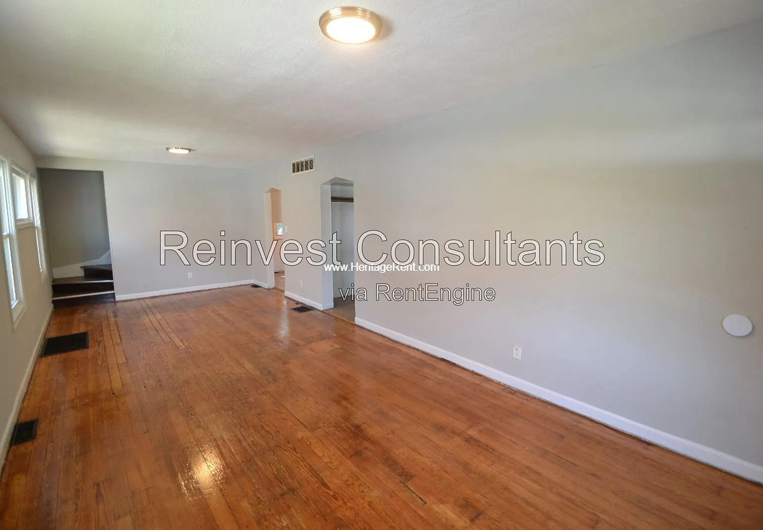 2 bed, 1.0 bath, 1100 sqft, $1,495 — Photo 2