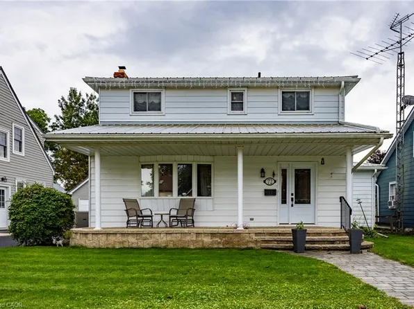72 Pine St, Norfolk County, ON N4B 1N9