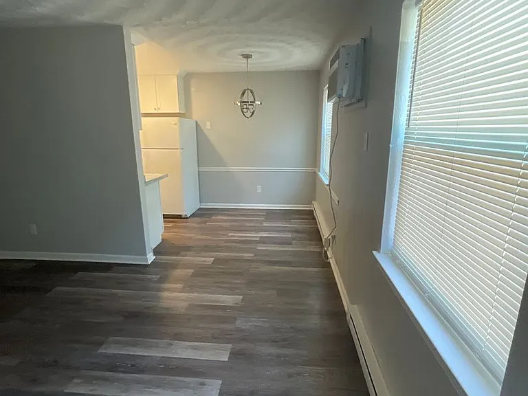 1125 Meads Rd — Photo 9