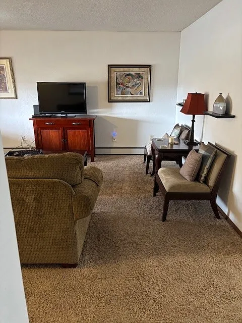 1 bed, 792 sqft, $1,400 — Photo 3
