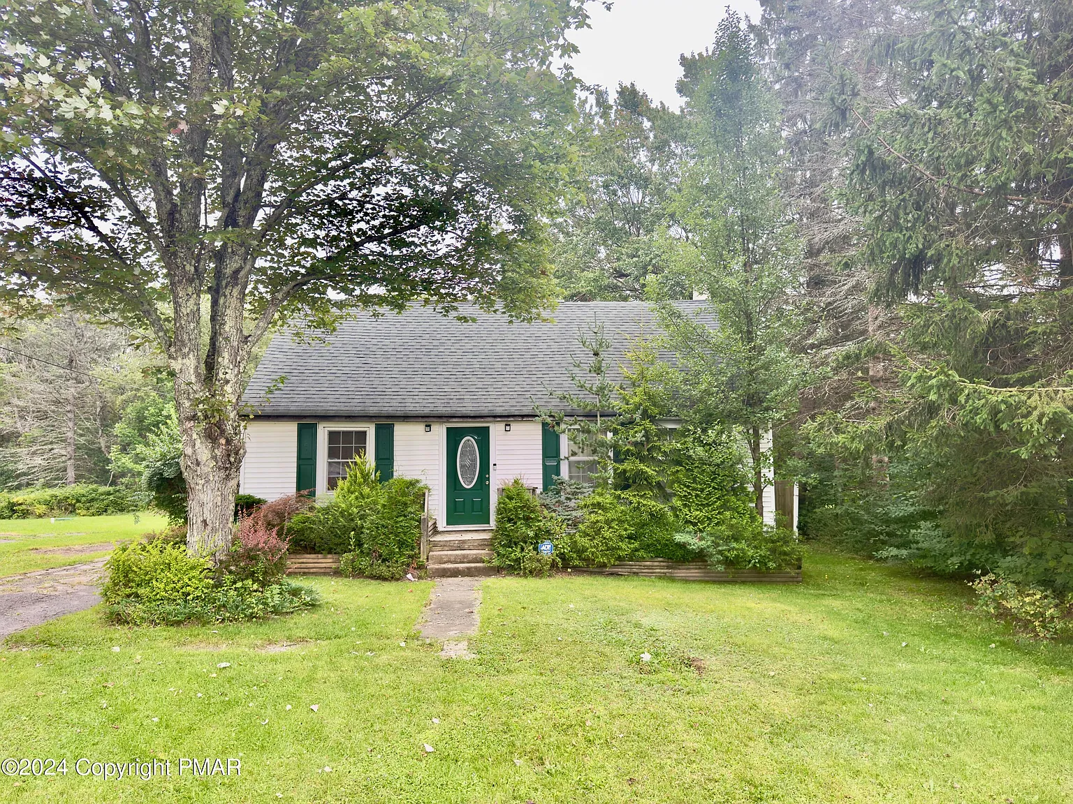 1412 Prospect St photo 1
