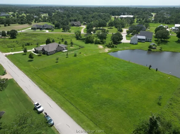 9735 Durham Rd, Iola, TX 77861