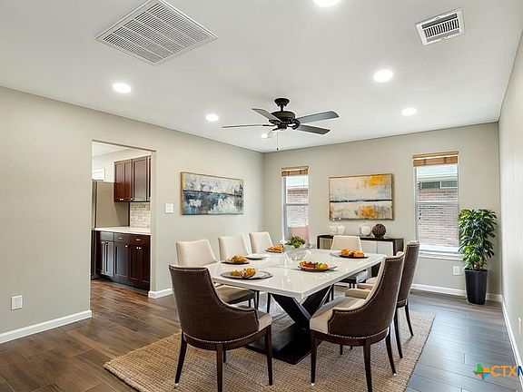 5th image of 2412 Willow Way