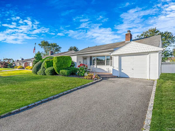 3787 Windsor Drive, Bethpage, NY 11714