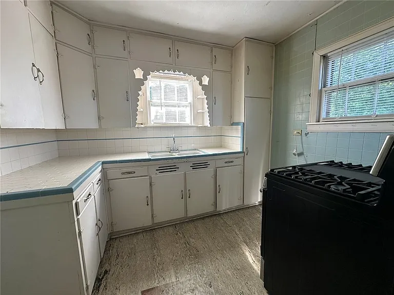214 1/2 W Heard St #C — Photo 2