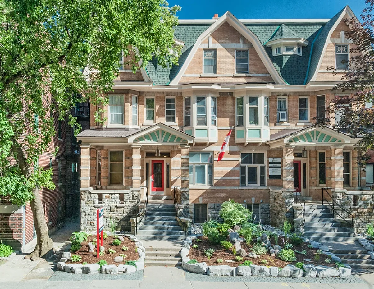 182 Lisgar Street — Photo 1