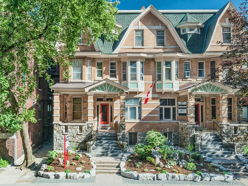 182 Lisgar St