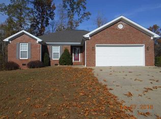 254 Fairway Trce, Cadiz, KY 42211