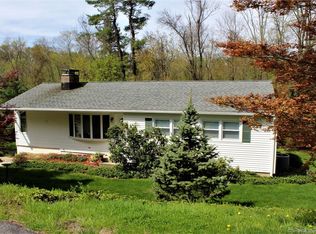 7 Laurel Dr, Brookfield, CT 06804