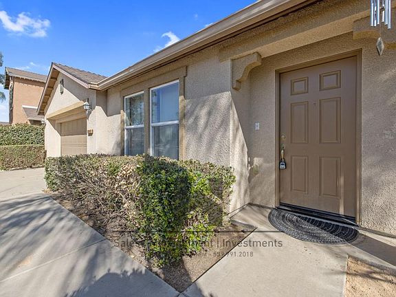 4th image of 2244 Country View Ave