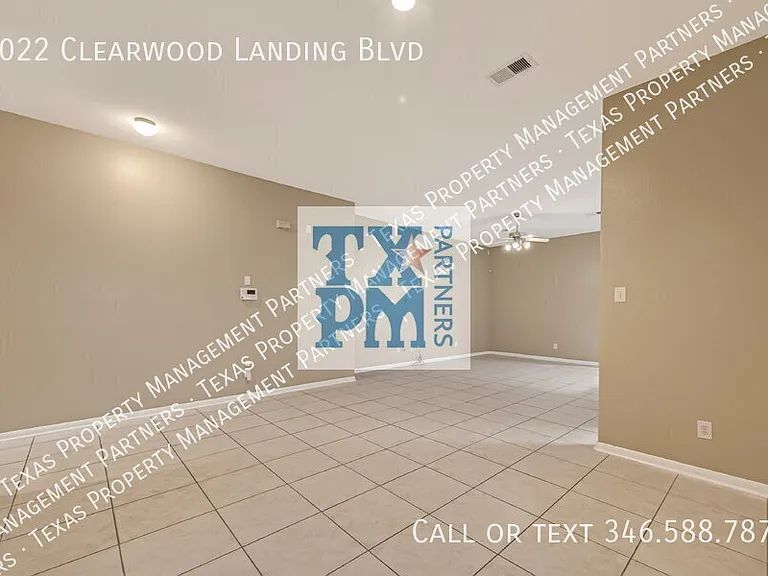 9022 Clearwood Landing Blvd — Photo 2