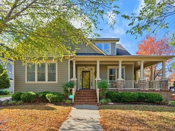 2105 Governors Pointe Dr, Suffolk, VA 23436
