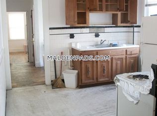 24 Hubbard St, Malden, MA 02148