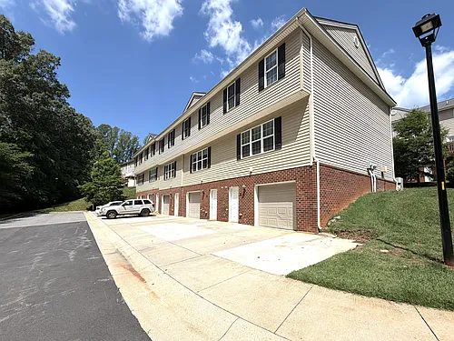110 Aaron Pl #502 Photo 1