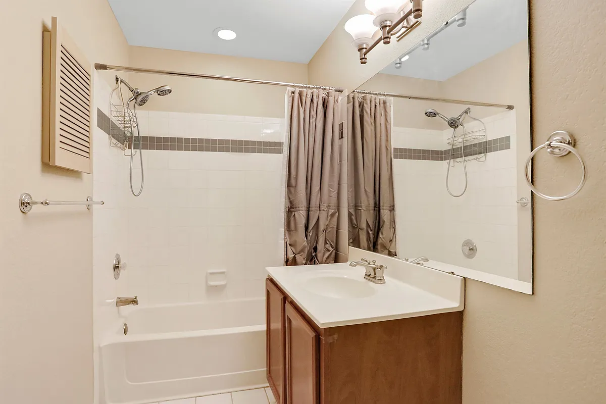 Building Photo - 10150 Belle Rive Blvd #2503